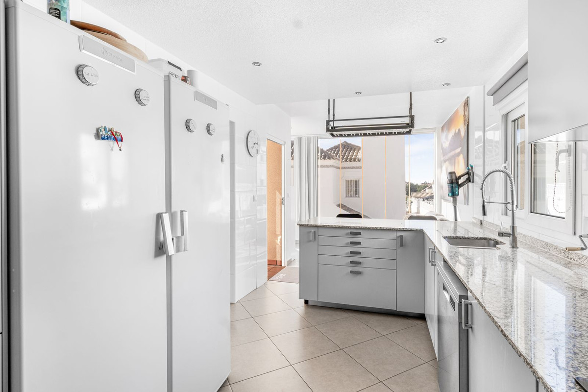 8 Bed Townhouse for sale in San Miguel De Salinas Costa Blanca, Alicante, Spain