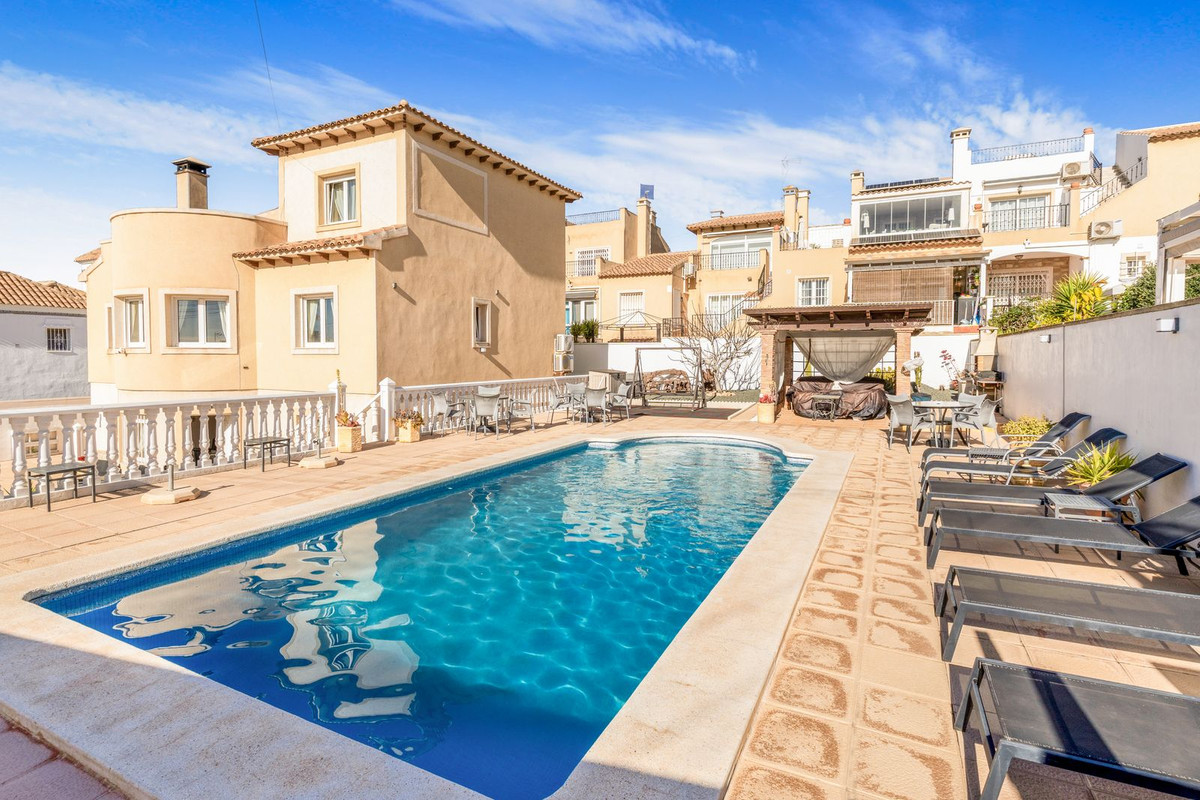8 Bed Townhouse for sale in San Miguel De Salinas Costa Blanca, Alicante, Spain
