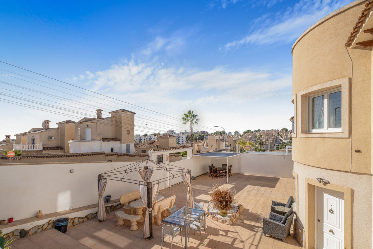 8 Bed Townhouse for sale in San Miguel De Salinas Costa Blanca, Alicante, Spain