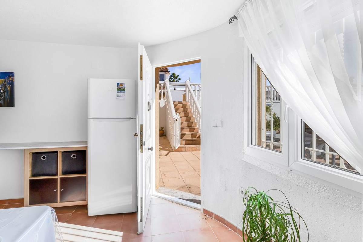 8 Bed Townhouse for sale in San Miguel De Salinas Costa Blanca, Alicante, Spain