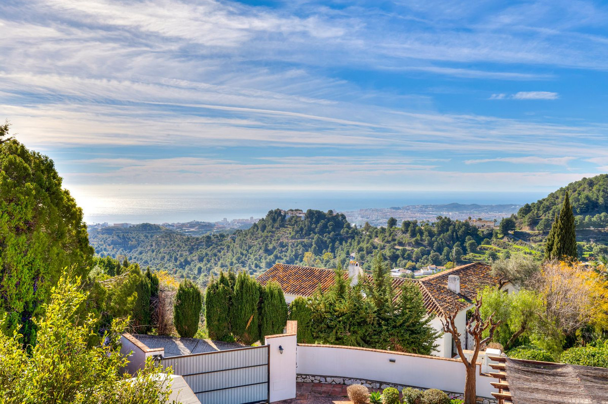 4 Bed Townhouse for sale in Mijas Costa Del Sol, Málaga, Spain