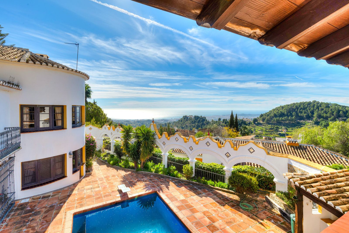 4 Bed Townhouse for sale in Mijas Costa Del Sol, Málaga, Spain