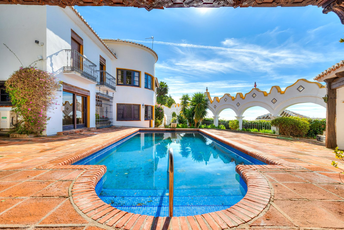4 Bed Townhouse for sale in Mijas Costa Del Sol, Málaga, Spain