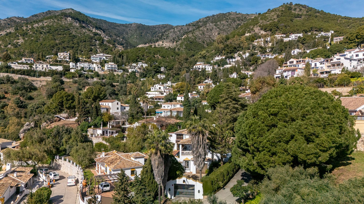 4 Bed Townhouse for sale in Mijas Costa Del Sol, Málaga, Spain