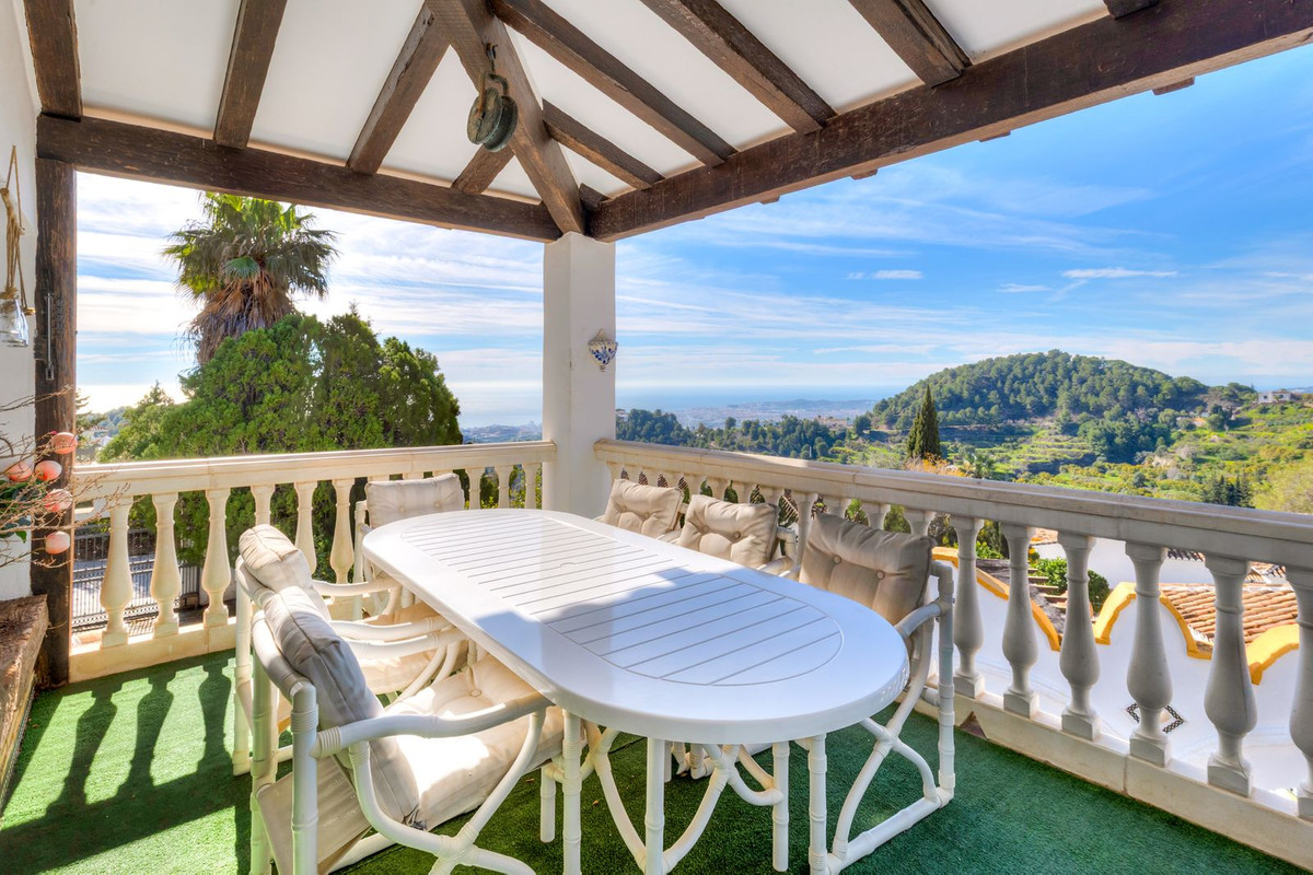 4 Bed Townhouse for sale in Mijas Costa Del Sol, Málaga, Spain