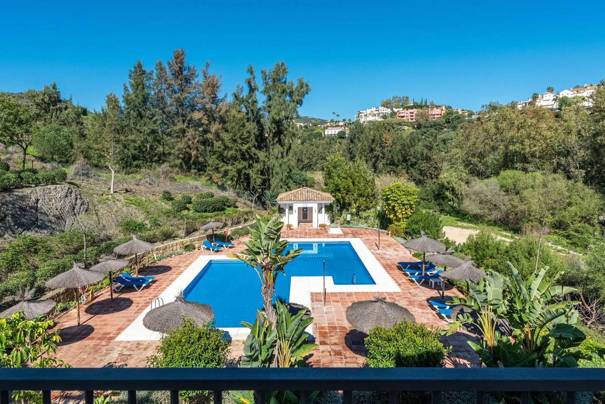 3 Bed Apartment for sale in Los Arqueros Costa Del Sol, Málaga, Spain