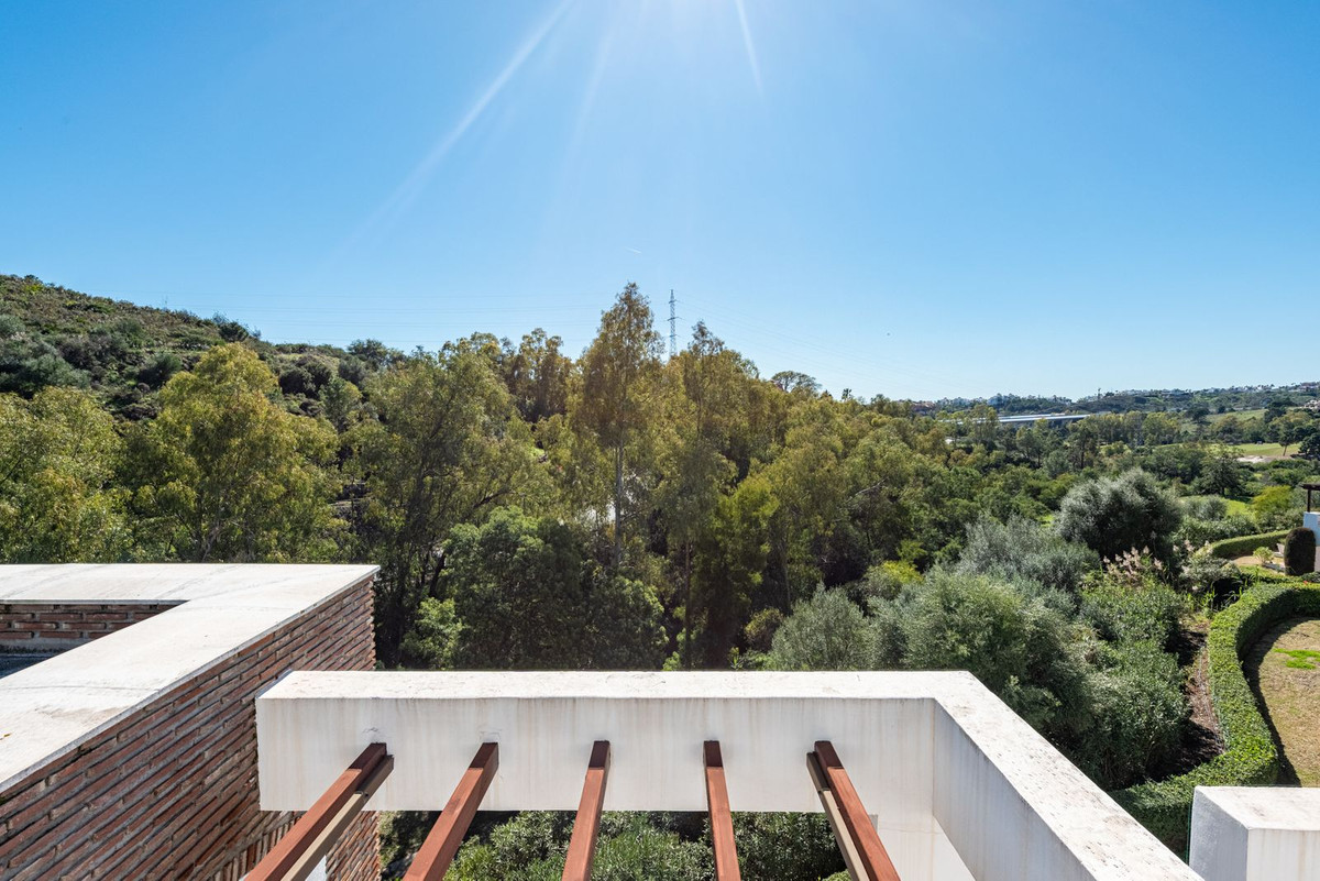 3 Bed Apartment for sale in Los Arqueros Costa Del Sol, Málaga, Spain