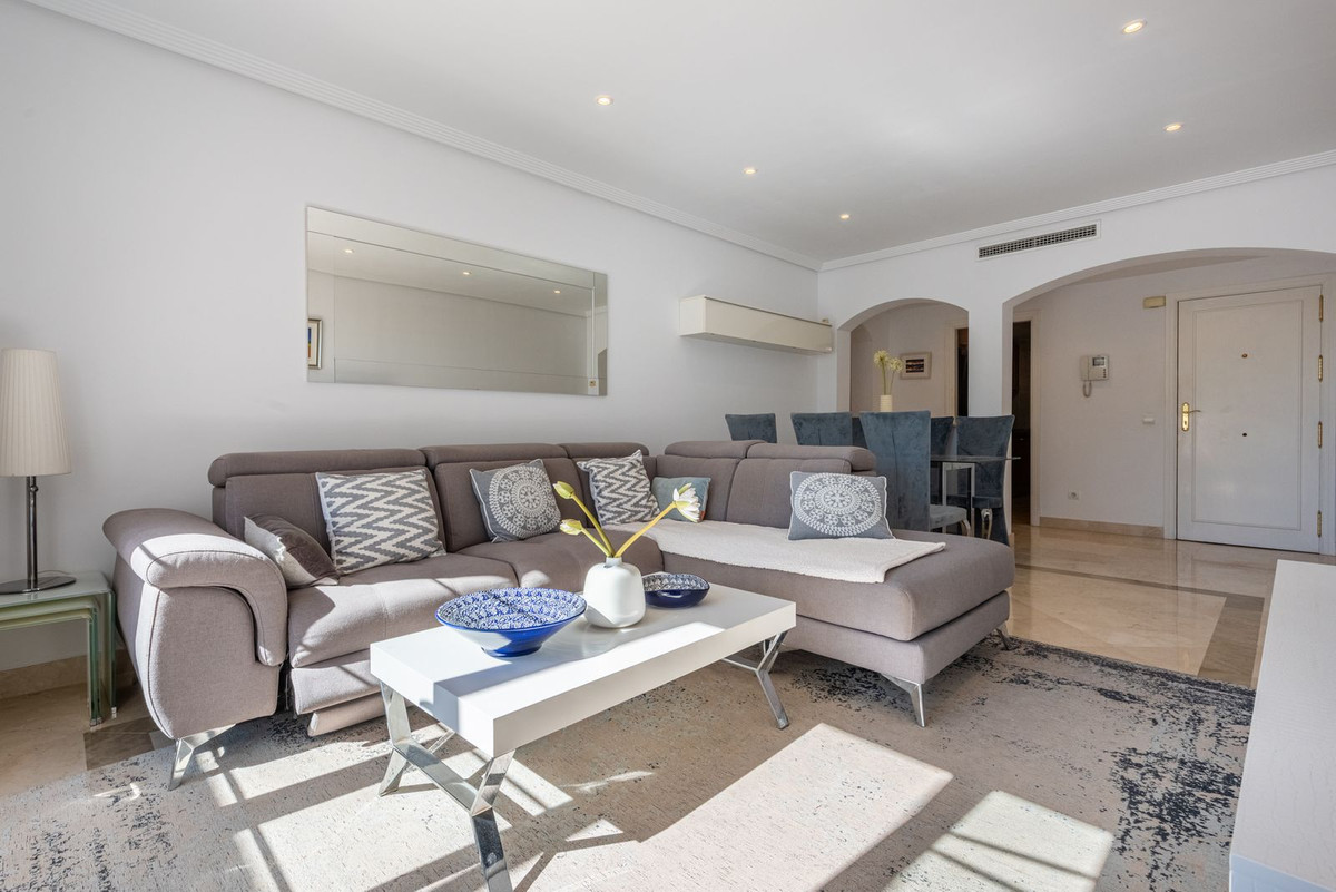 3 Bed Apartment for sale in Los Arqueros Costa Del Sol, Málaga, Spain