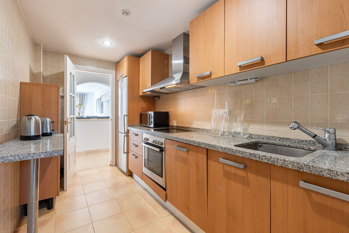 3 Bed Apartment for sale in Los Arqueros Costa Del Sol, Málaga, Spain