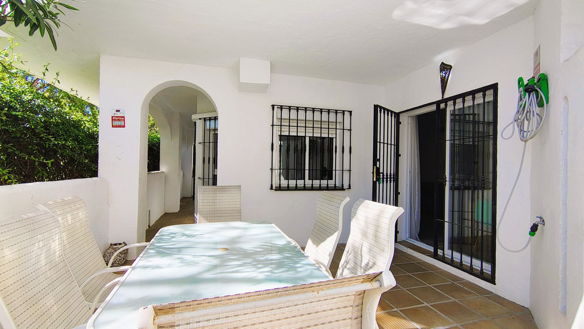 Se vende Apartamento Planta Baja de 3 dormitorios en Costa Del Sol, Málaga, España