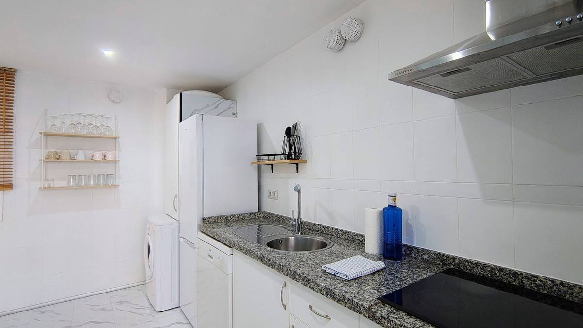 Se vende Apartamento Planta Baja de 3 dormitorios en Costa Del Sol, Málaga, España