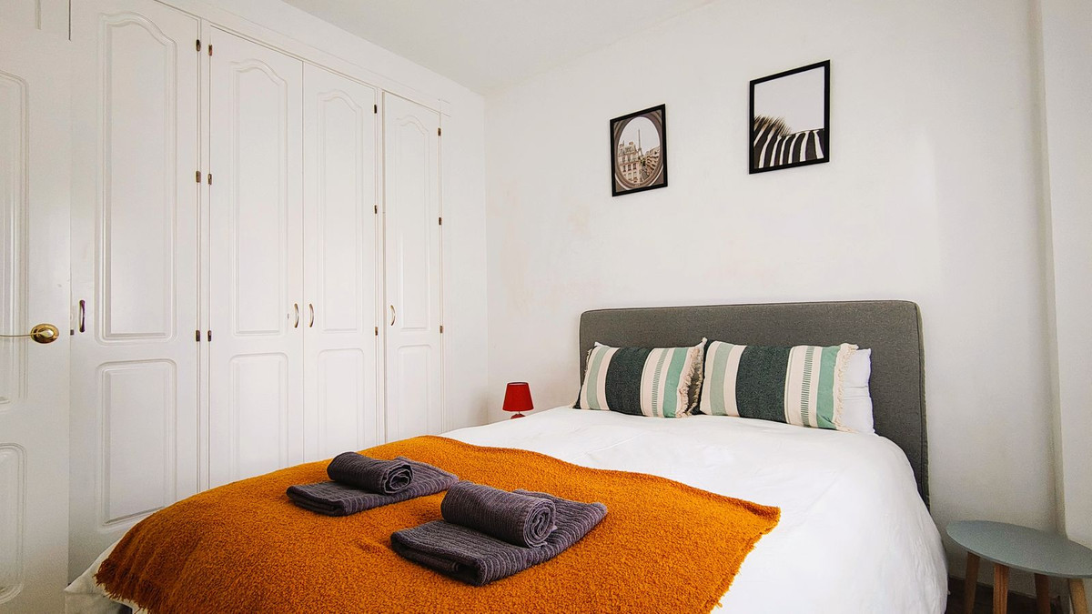 Se vende Apartamento Planta Baja de 3 dormitorios en Costa Del Sol, Málaga, España