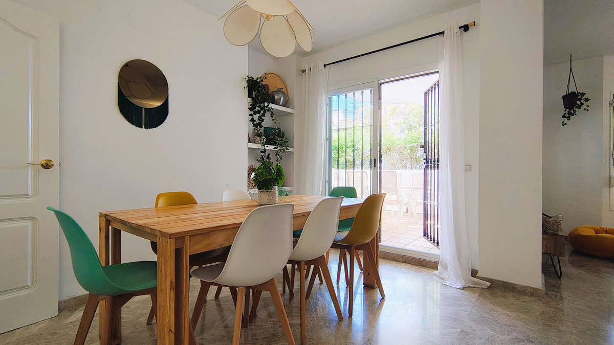 Se vende Apartamento Planta Baja de 3 dormitorios en Costa Del Sol, Málaga, España