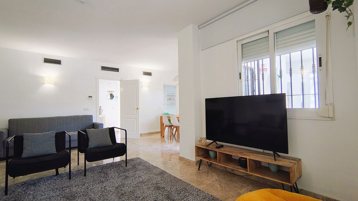 Se vende Apartamento Planta Baja de 3 dormitorios en Costa Del Sol, Málaga, España