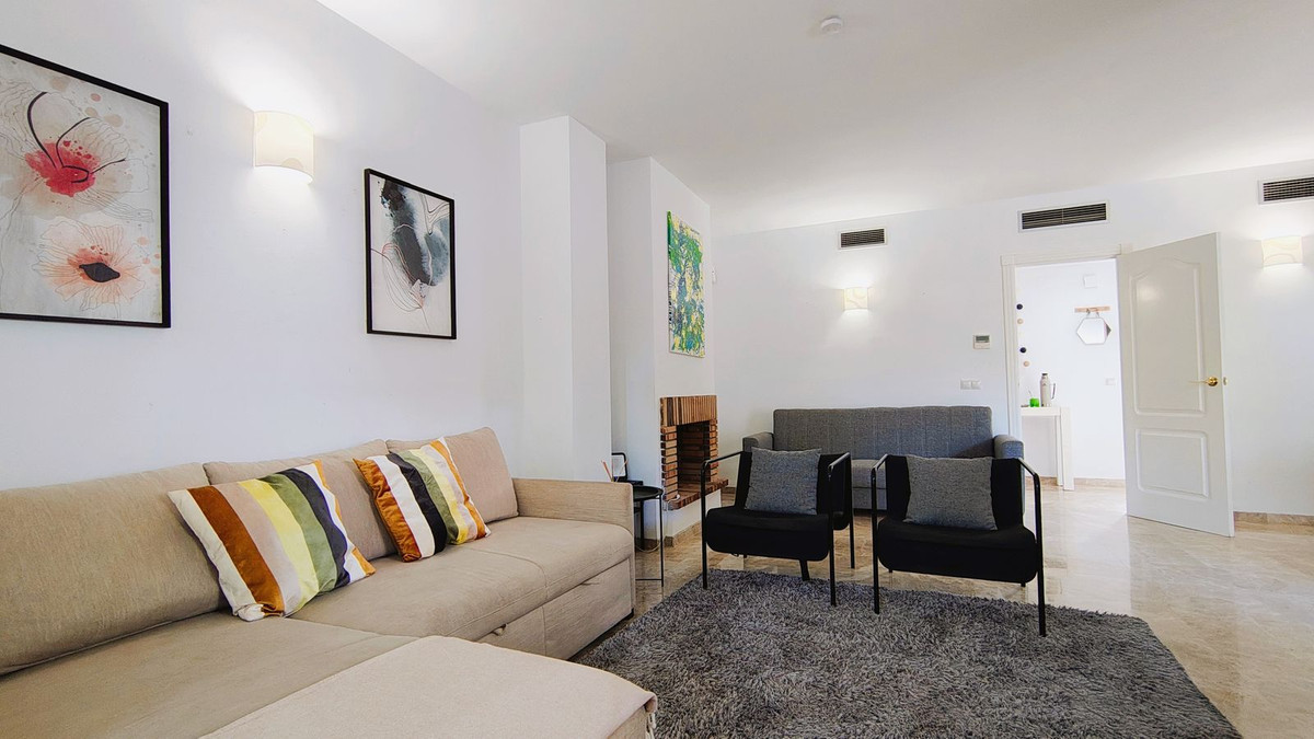 Se vende Apartamento Planta Baja de 3 dormitorios en Costa Del Sol, Málaga, España