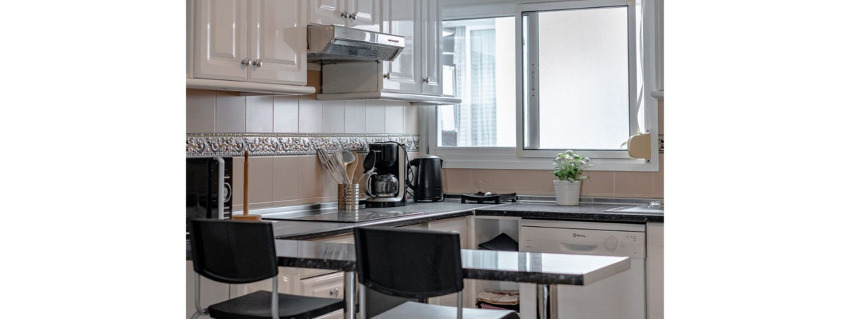 Se vende Apartamento Planta Media de 3 dormitorios en Costa Del Sol, Málaga, España