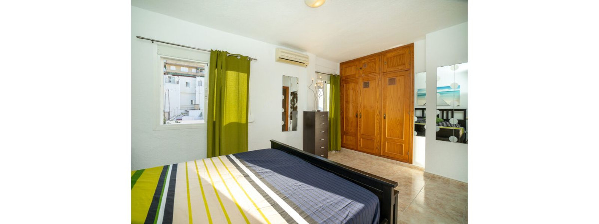 Se vende Apartamento Planta Media de 3 dormitorios en Costa Del Sol, Málaga, España