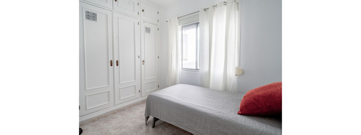 Se vende Apartamento Planta Media de 3 dormitorios en Costa Del Sol, Málaga, España