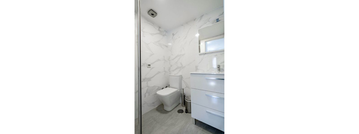 Se vende Apartamento Planta Media de 3 dormitorios en Costa Del Sol, Málaga, España