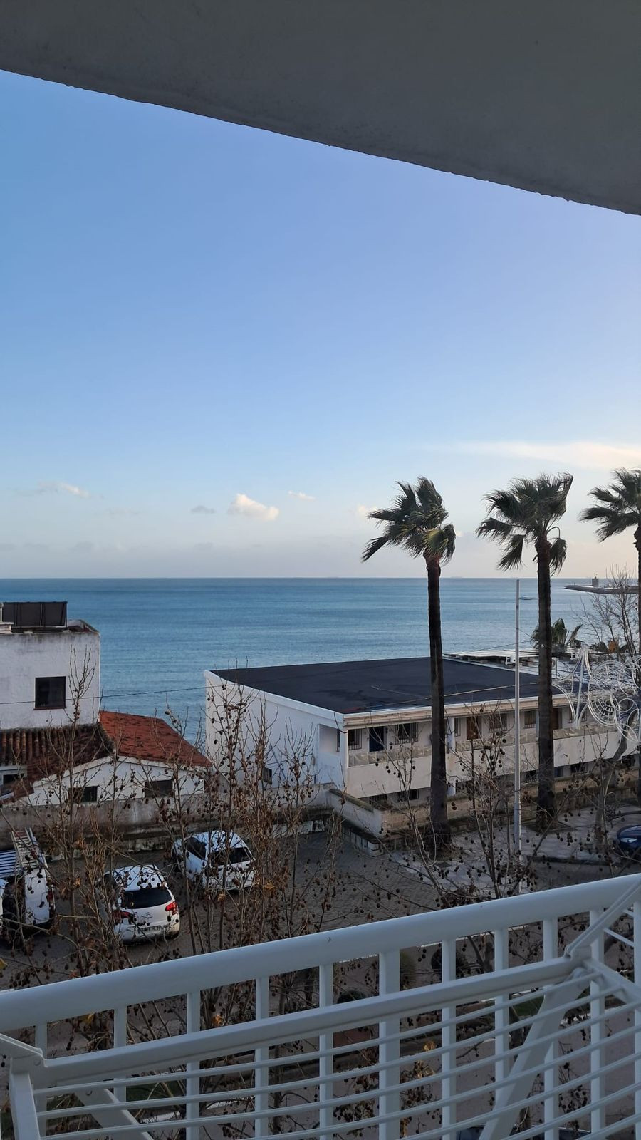 Se vende Apartamento Planta Media de 3 dormitorios en Costa Del Sol, Cadiz, España