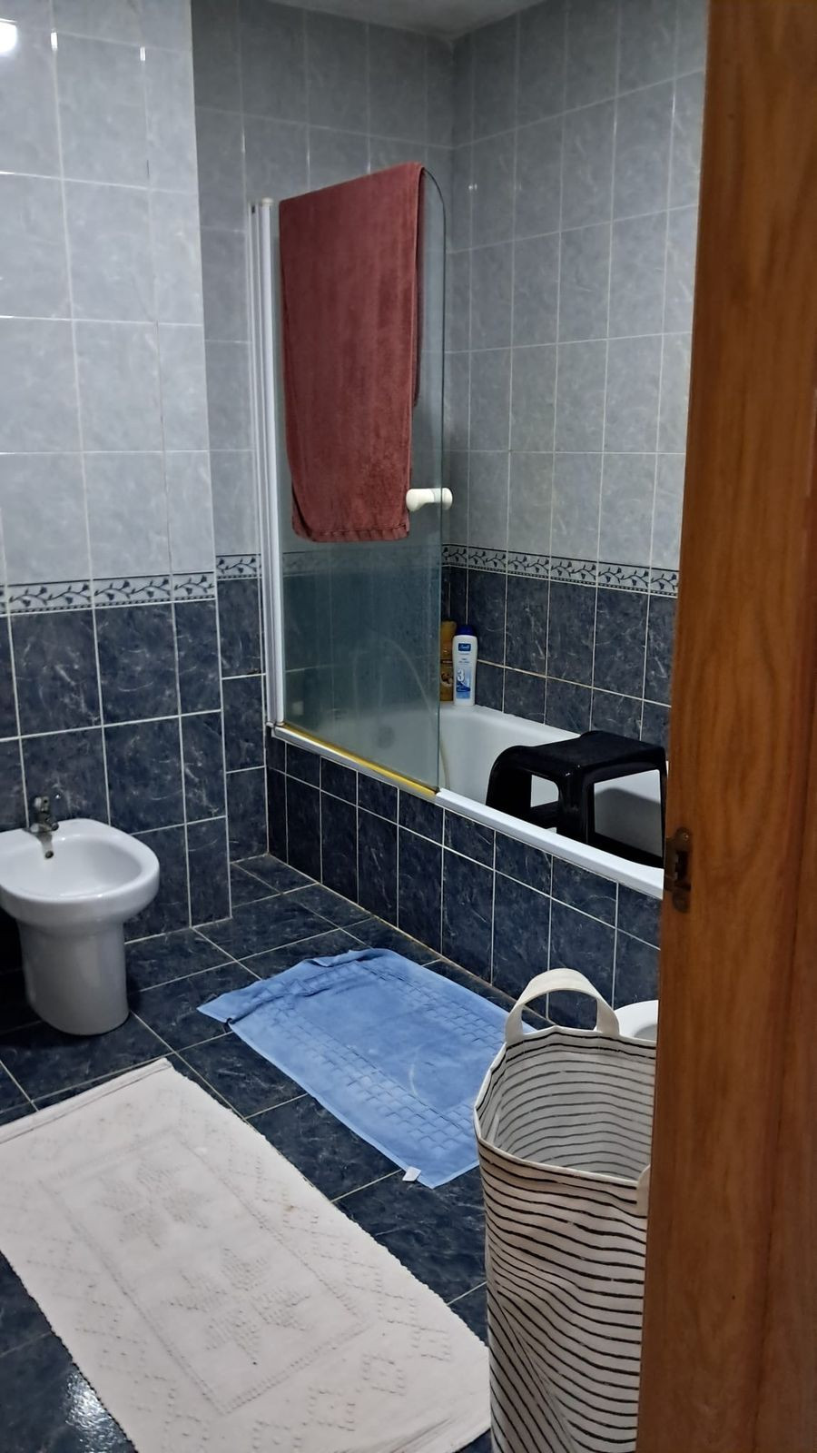 Se vende Apartamento Planta Media de 3 dormitorios en Costa Del Sol, Cadiz, España