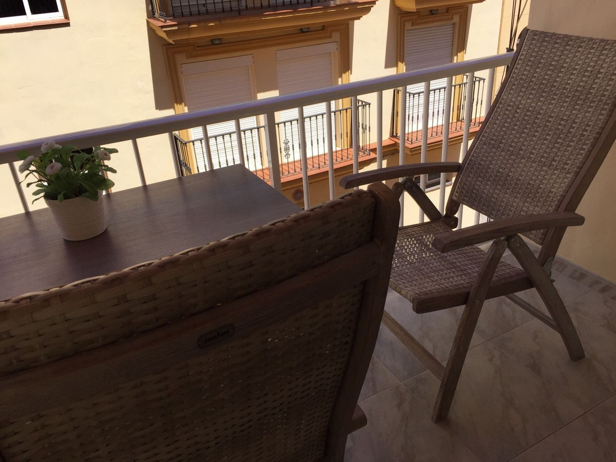 2 Bed Apartment for sale in Fuengirola Costa Del Sol, Málaga, Spain