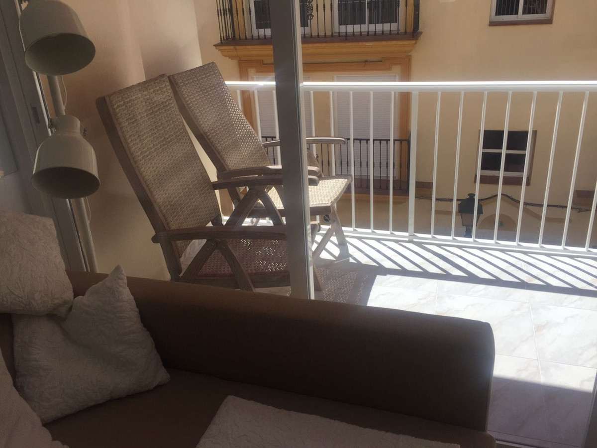 2 Bed Apartment for sale in Fuengirola Costa Del Sol, Málaga, Spain