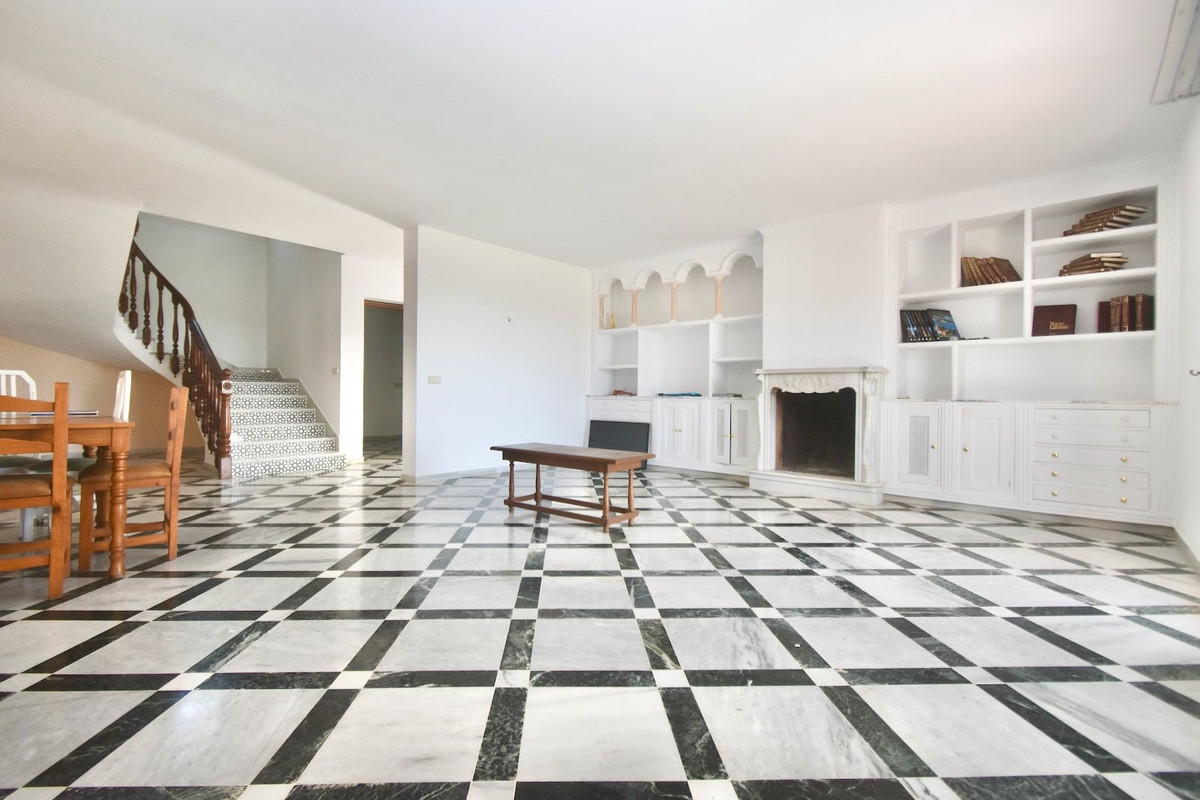 Se vende Villa - Chalet de 5 dormitorios en Costa Del Sol, Málaga, España
