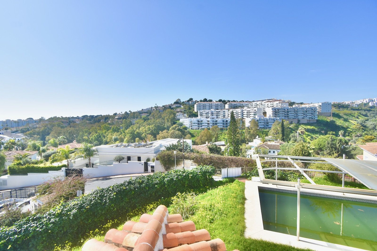 Se vende Villa - Chalet de 5 dormitorios en Costa Del Sol, Málaga, España