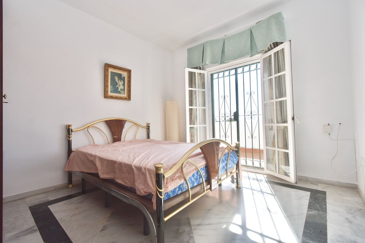 Se vende Villa - Chalet de 5 dormitorios en Costa Del Sol, Málaga, España