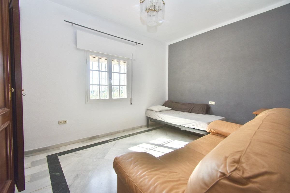 Se vende Villa - Chalet de 5 dormitorios en Costa Del Sol, Málaga, España