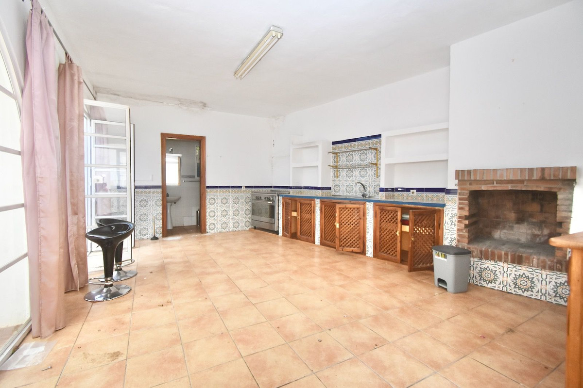 Se vende Villa - Chalet de 5 dormitorios en Costa Del Sol, Málaga, España