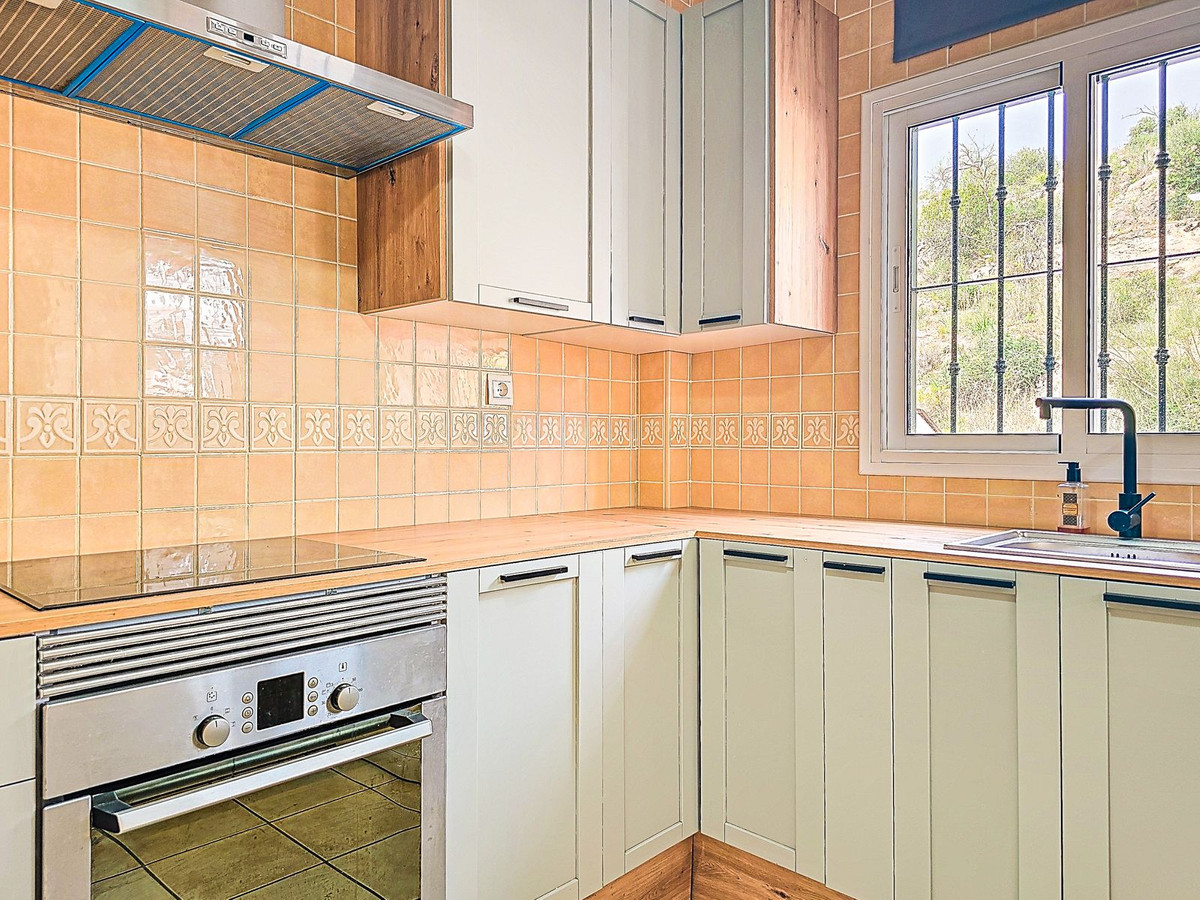 4 Bed Townhouse for sale in Almogía Costa Del Sol, Málaga, Spain