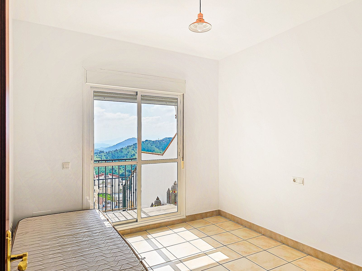 4 Bed Townhouse for sale in Almogía Costa Del Sol, Málaga, Spain