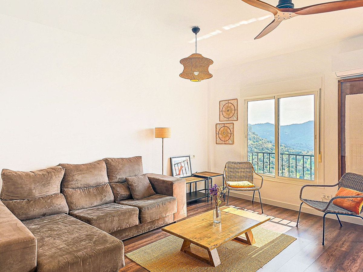 4 Bed Townhouse for sale in Almogía Costa Del Sol, Málaga, Spain