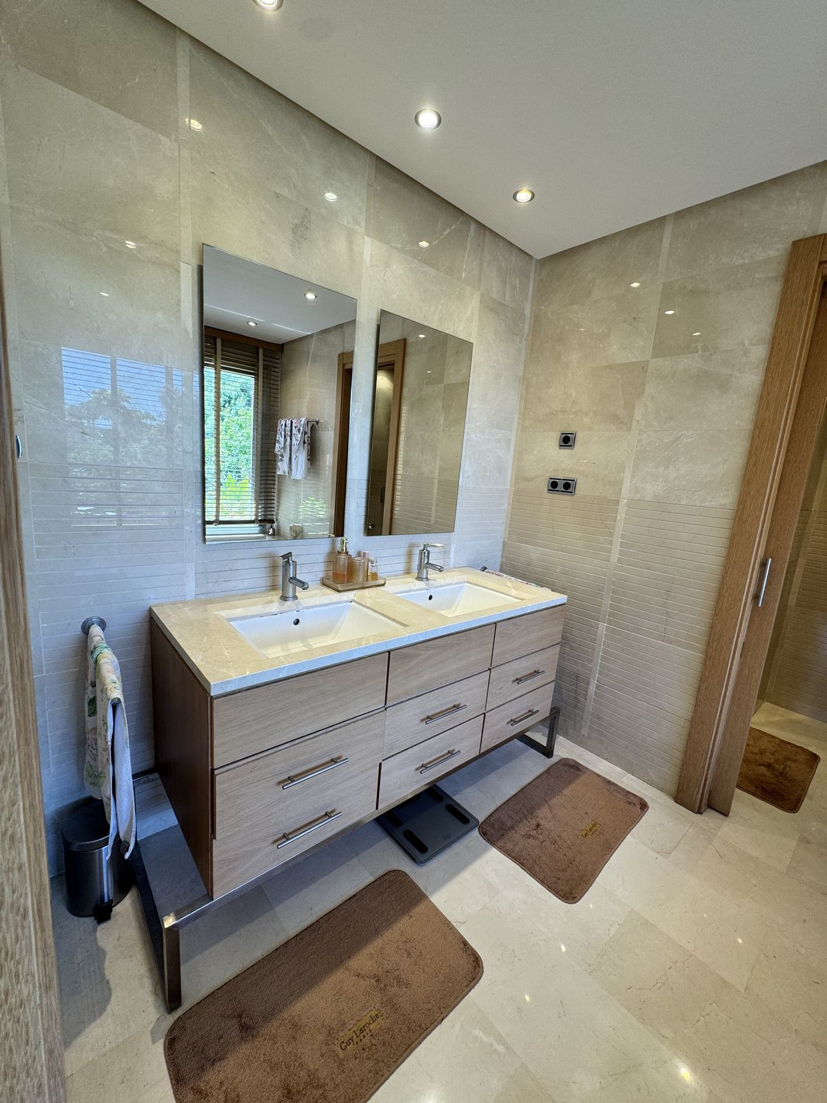 3 Bed Apartment for sale in Sierra Blanca Costa Del Sol, Málaga, Spain
