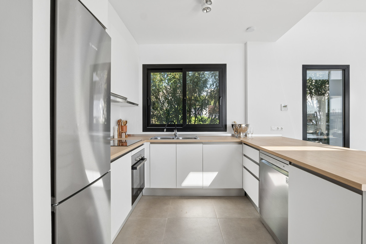3 Bed Townhouse for sale in Valle Romano Costa Del Sol, Málaga, Spain