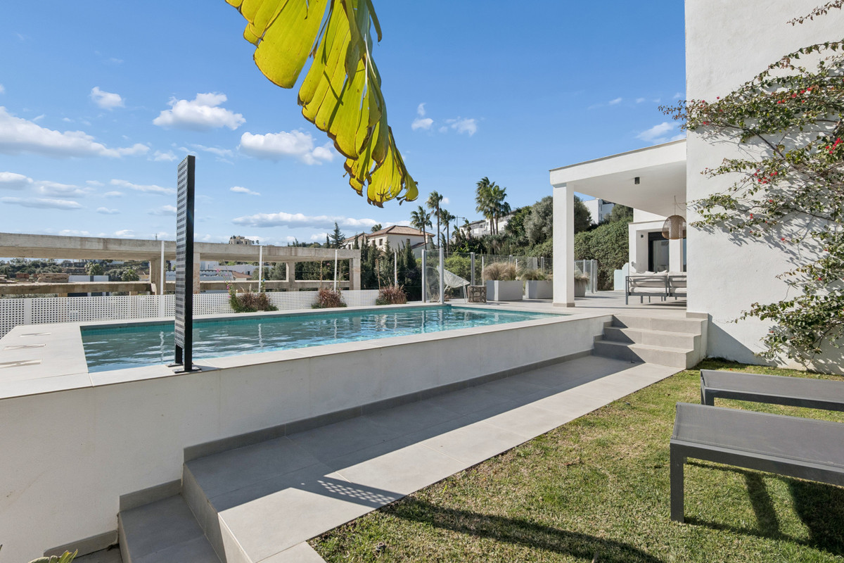 3 Bed Townhouse for sale in Valle Romano Costa Del Sol, Málaga, Spain