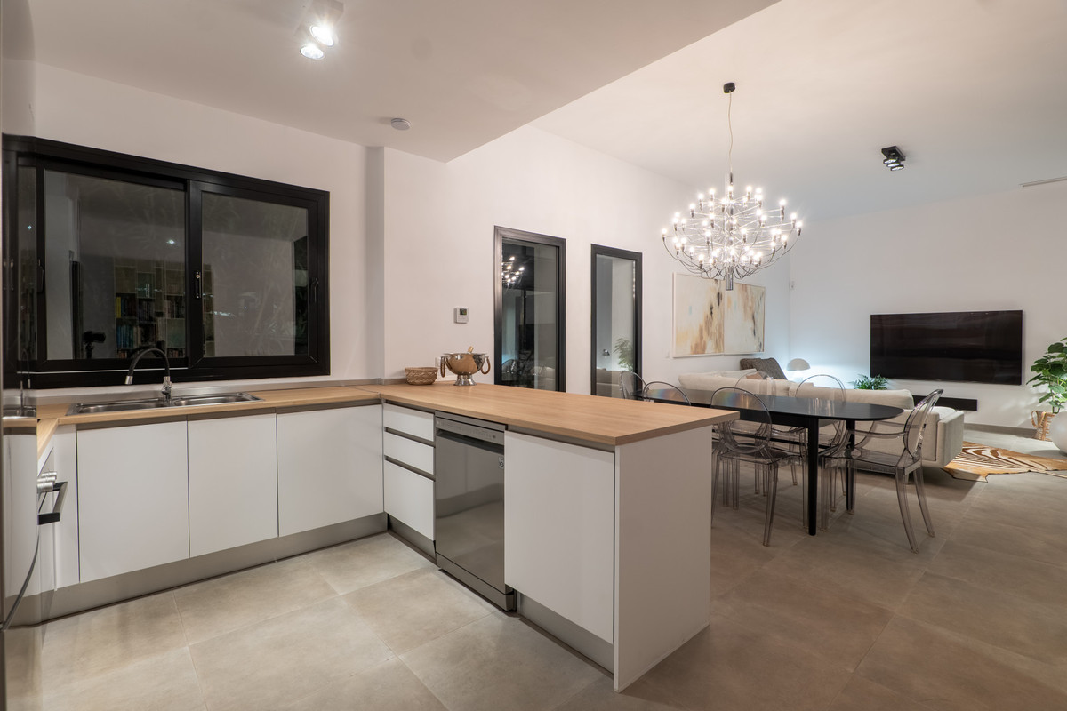 3 Bed Townhouse for sale in Valle Romano Costa Del Sol, Málaga, Spain