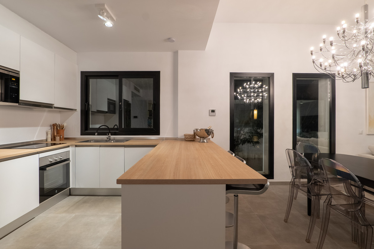 3 Bed Townhouse for sale in Valle Romano Costa Del Sol, Málaga, Spain