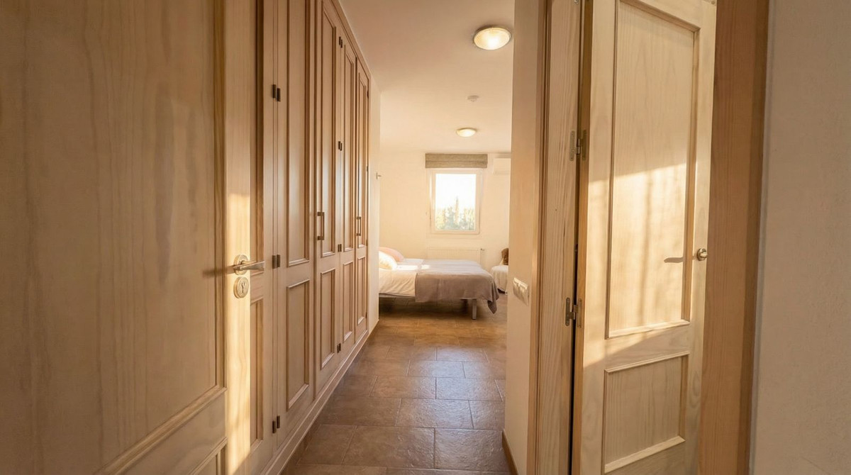 Se vende Villa - Chalet de 4 dormitorios en Costa Del Sol, Málaga, España