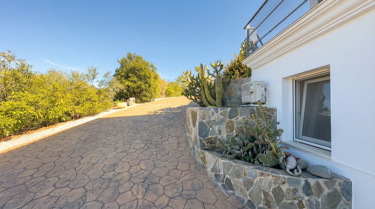 Se vende Villa - Chalet de 4 dormitorios en Costa Del Sol, Málaga, España