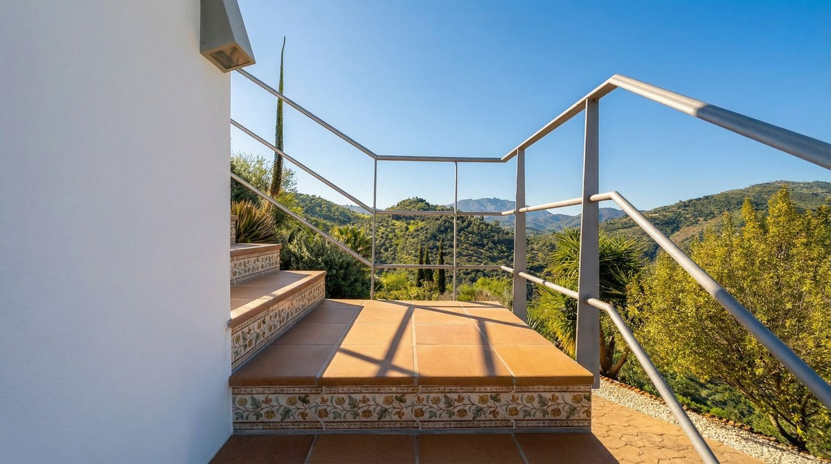 Se vende Villa - Chalet de 4 dormitorios en Costa Del Sol, Málaga, España