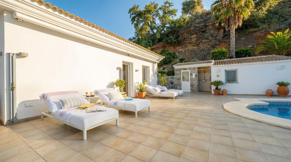 Se vende Villa - Chalet de 4 dormitorios en Costa Del Sol, Málaga, España