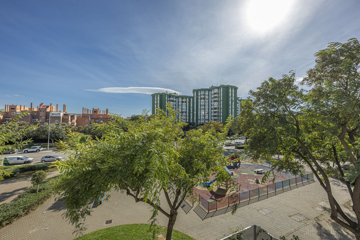 3 Bed Apartment for sale in Málaga Costa Del Sol, Málaga, Spain