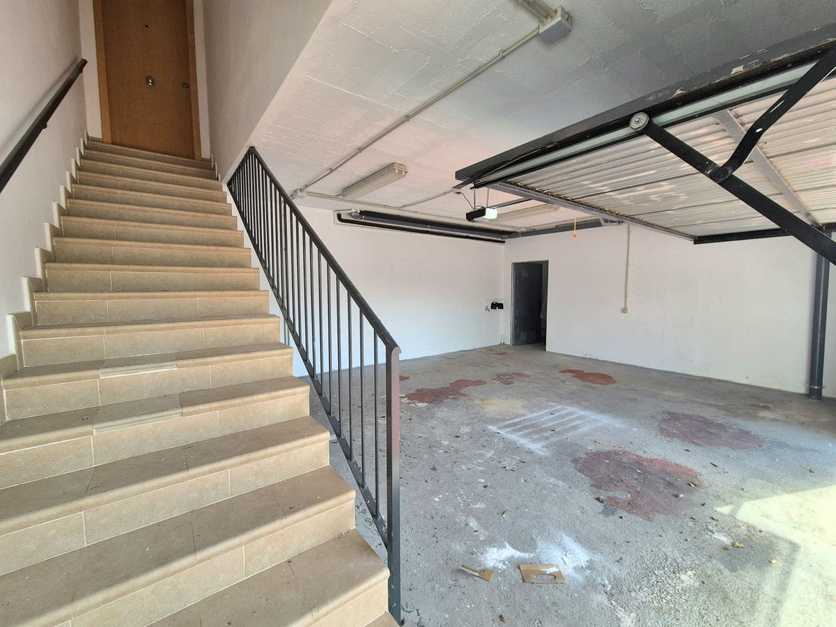 Se vende Villa - Chalet de 3 dormitorios en Costa Del Sol, Málaga, España
