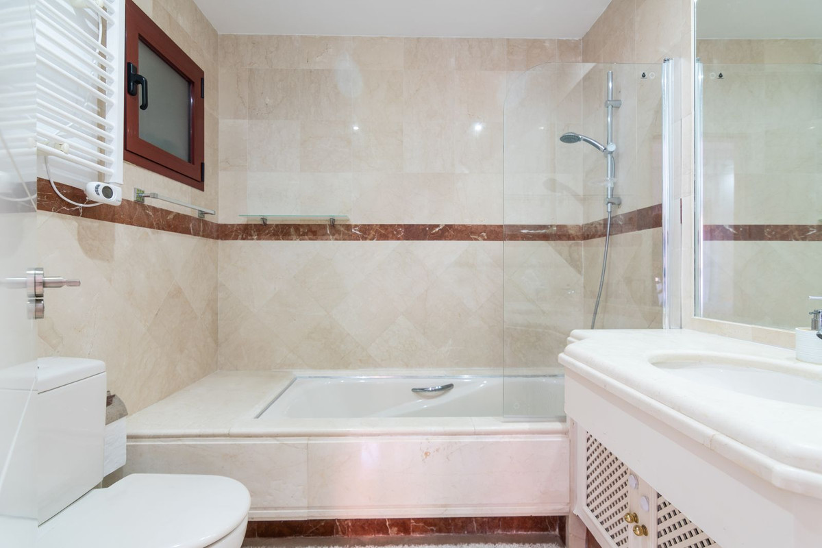 3 Bed Apartment for sale in Elviria Costa Del Sol, Málaga, Spain