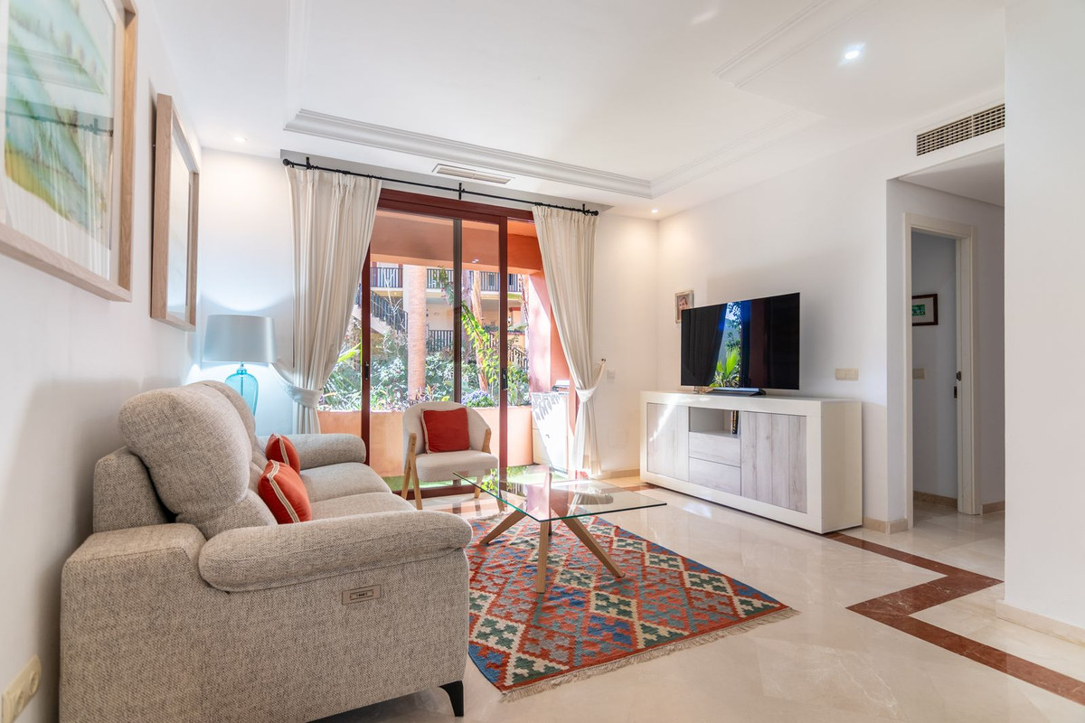 3 Bed Apartment for sale in Elviria Costa Del Sol, Málaga, Spain
