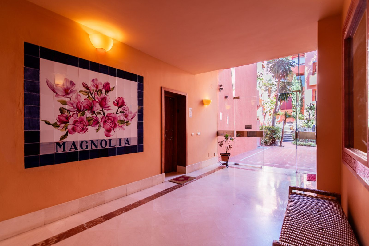 3 Bed Apartment for sale in Elviria Costa Del Sol, Málaga, Spain