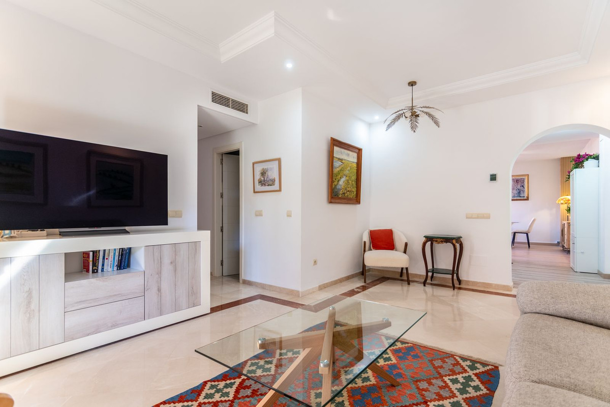 3 Bed Apartment for sale in Elviria Costa Del Sol, Málaga, Spain